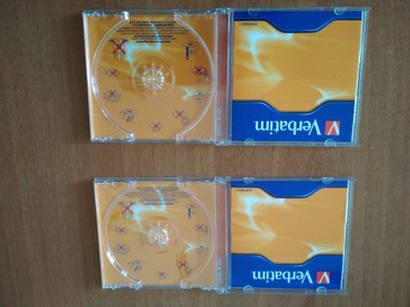 CD, DVD disklər və kassetlər: Mini disq qabı satılır. Heç bir problemi yoxdur. 100 %. Qiyməti 2 Azn — 4