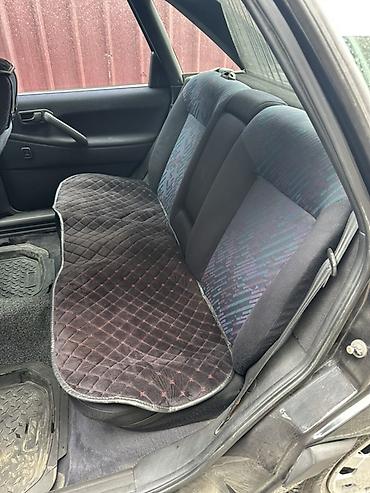 Volkswagen: Volkswagen Passat: 1993 г., 1.8 л, Механика, Бензин, Седан — 5