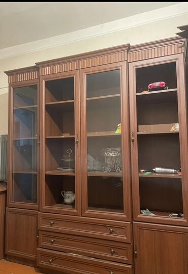 Ev üçün digər mebel: Açılan, 5 qapı Düz dolab, Stenka
