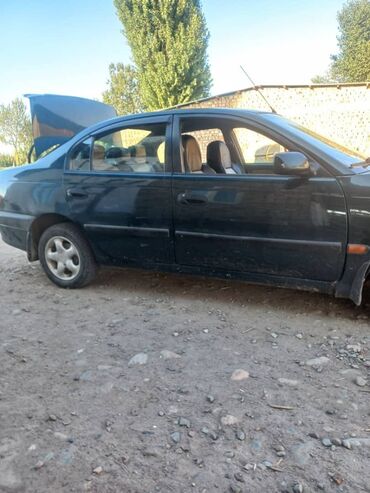победа машина: Toyota Carina: 1998 г., Механика, Бензин, Седан