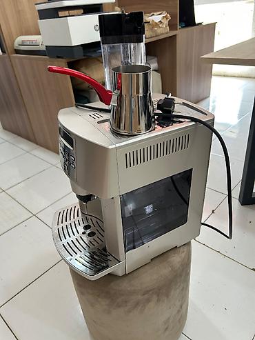 delongi: Qəhvəbişirən Delonghi, İşlənmiş, Ünvandan götürmə — 2