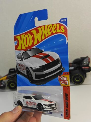 bmw 6 серия 633csi at: Hotwheels Ford Mustang Dark Horse( nascar)