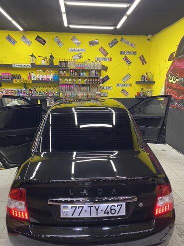 VAZ (LADA): VAZ (LADA) Priora: 1.6 l | 2018 il 170000 km Sedan — 16