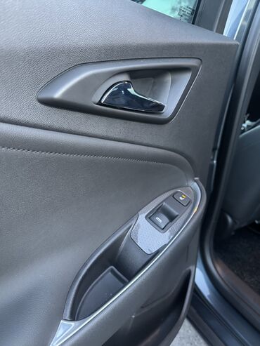 Chevrolet: Chevrolet Malibu: 2019 г., 2 л, Автомат, Бензин, Седан at lalafo.kg — 7 Chevrolet: Chevrolet Malibu: 2019 г., 2 л, Автомат, Бензин, Седан — 7