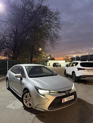 автомаи: Toyota Corolla: 2020 г., 1.8 л, Вариатор, Гибрид, Седан — 1