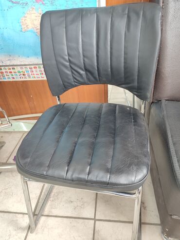 письменные стол: Офис креслолор, Дөңгөлөктүү, түсү - Кара, Экокожа