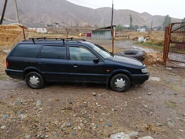 Volkswagen: Volkswagen Passat: 1993 г., 1.8 л, Механика, Бензин, Универсал