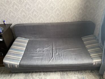 трехместный диван кровать раскладной: Цвет - Голубой, Б/у