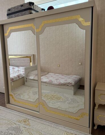 soba islenmis: İşlənmiş, Kupe, Düz dolab, Qarderob, paltar dolabı