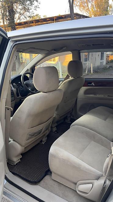 Toyota: Toyota Ipsum: 2001 г., 2.4 л, Автомат, Газ, Минивэн — 8