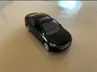 Oyuncaqlar: Lada Vaz 21013 vs 21011 modelkası satılır.Retro qırmızı — 13