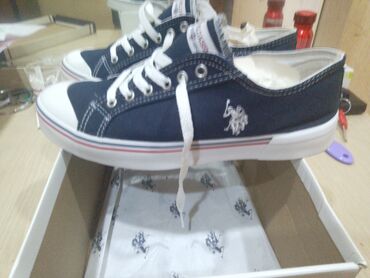 Krasofkalar və idman ayaqqabıları: US POLO ASSN