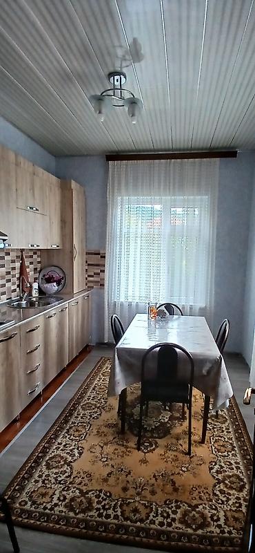 ramanida kirayə ev verilir: Qax Şəhəri Qaxbaş kəndində 3otaqlı hər bir şəraiti olan ev kirayə — 10