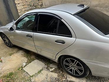 Avtomobil satışı: Mercedes-Benz 200-Series: 2 l | 2000 il Sedan — 5