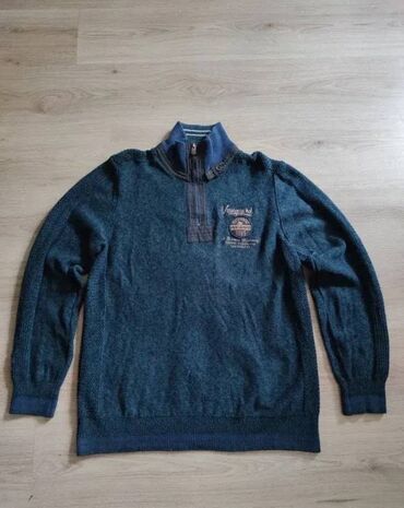 zlatnosrebrni pleteni kaiscm duzina: U ponudi Vanguard muški džemper. Veoma elegantan i kvalitetan