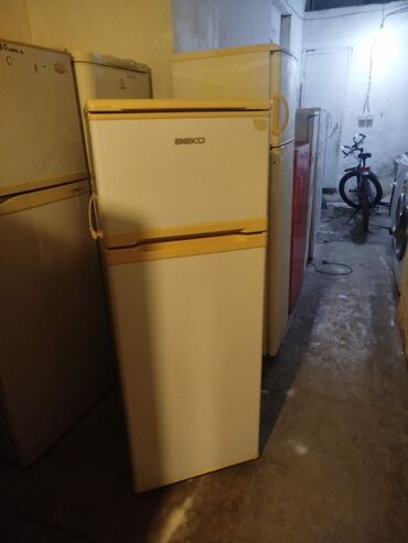 Кастрюли: Б/у 2 двери Beko Холодильник Продажа, цвет - Белый