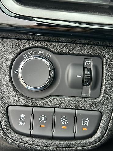 Chevrolet: Chevrolet Spark: 2018 г., 1 л, Бензин, Хэтчбэк — 9