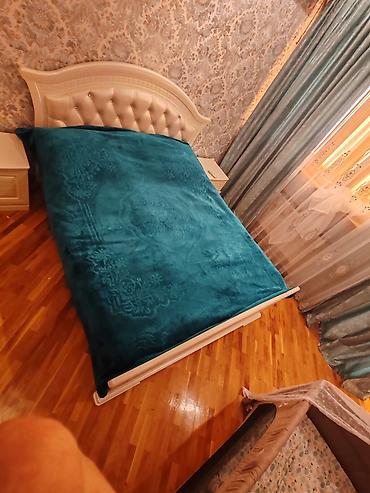 Ev və bağ: Klassik üslubda iki nəfərlik yataq dəsti - Tek taxt - Ölçü: təxmini — 2