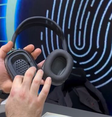 Qulaqcıqlar: Yeni Simsiz (Bluetooth) Qulaqcıqlar, Apple -da lalafo.az — 7 Qulaqcıqlar: Yeni Simsiz (Bluetooth) Qulaqcıqlar, Apple — 7