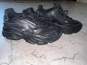 adidas 28: Обувь 37 размера, кроссы 36 размера цена договорная — 1