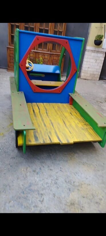 Mebel: Uşaqlar üçün baxcaya parka qoymaq olar