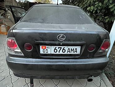 low ll: Lexus IS: 2002 г., 2 л, Механика, Бензин, Седан — 4