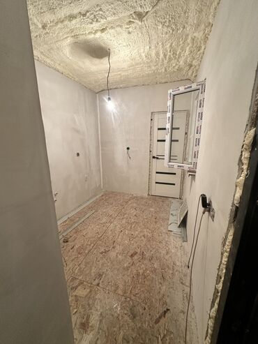 дом на ноч: Предлагается к задаче квартира из контейнера в стадии ремонта. В