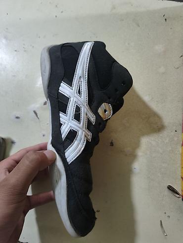волейбол кроссовки asics: Мужские кроссовки, 39, Asics, Б/у, цвет - Черный, Самовывоз — 2