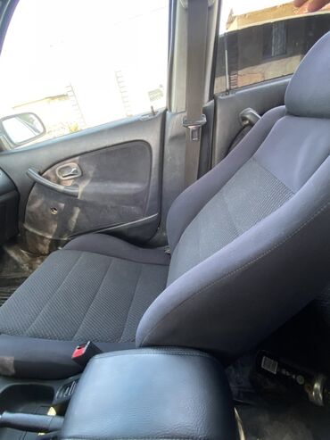 бишкек хонда свик: Honda Civic: 1997 г., 1.5 л, Механика, Бензин, Хетчбек