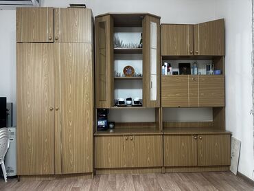 стеклянные компьютерные столы: Сервант, Колдонулган, ЛДСП