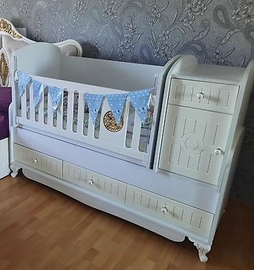 bayraq paltari: ALİ BEBE Uşaq beşiyi və komodlu çarpayı sistemi - Rəng: ağ, klassik — 2
