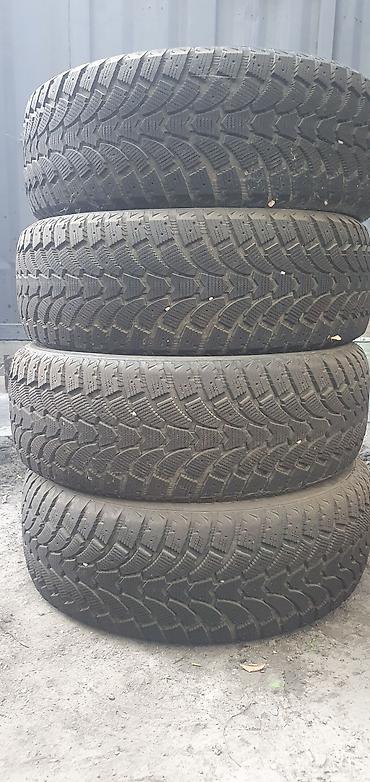 Комплект зимних шин без шипов (4 шт.) - Размер: P275/55 R20 - Индекс