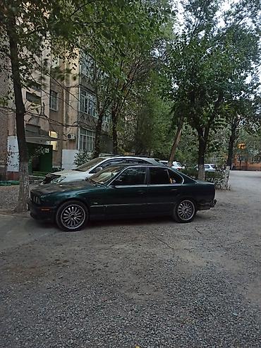 BMW 5 series: 1990 г., 3 л, Механика, Бензин, Седан