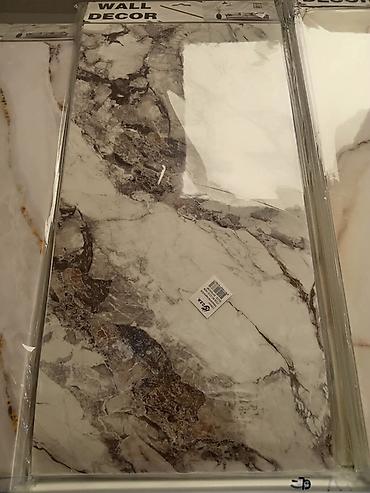 Tapete: Samolepljive ploče 12 komada u pakovanju 2500 dinara 👋
💋 — 12