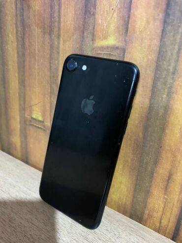 apple iphone 4s 32 gb: IPhone 7, Б/у, 32 ГБ, Черный, 72 %