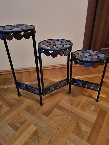 Продаю подставку для цветов новаясделана из металла, высота at lalafo.kg Продаю подставку для цветов новаясделана из металла, высота