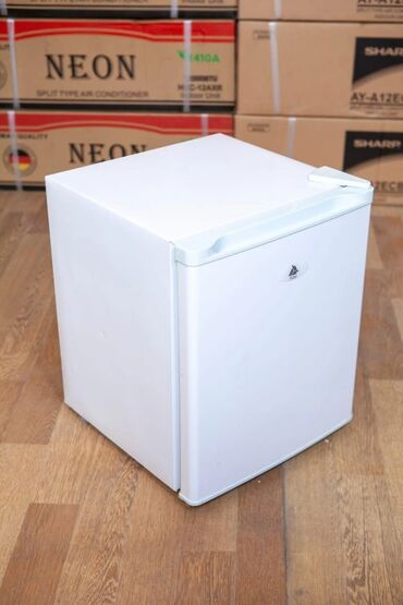 soyuducu 50 azn: Новый Двухкамерный Freggia Холодильник цвет - Белый