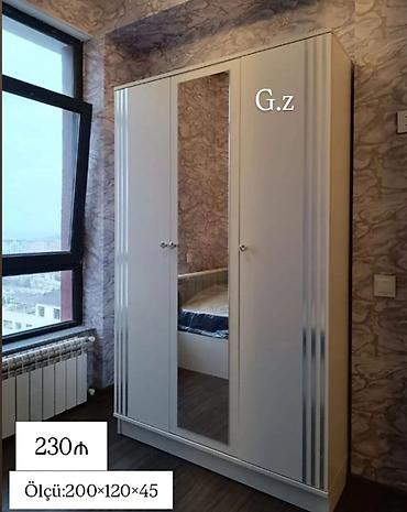 Ağ rəngli 3 qapılı paltar şkafı - Ön hissədə ortada tam boy güzgü -