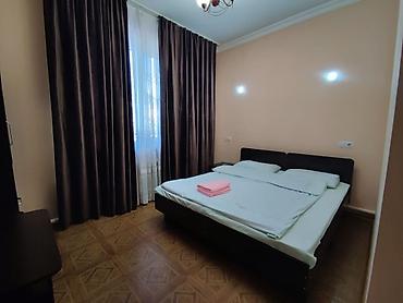 Посуточная аренда квартир: 1 комната, Душевая кабина, Постельное белье, Кондиционер — 3