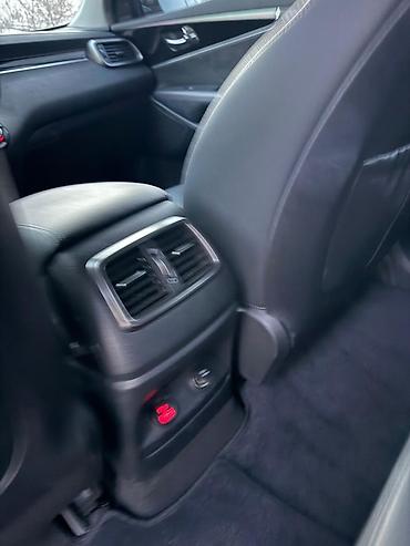 Kia: Kia Sorento: 2020 г., Кроссовер — 7