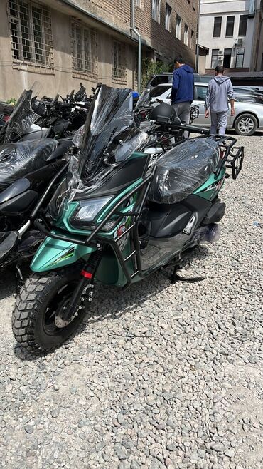 мотоциклетные шлемы: Скутер BWS, 150 куб. см, Бензин, Новый, В рассрочку