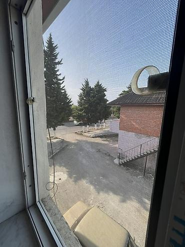 1 комната квартира снять: Geniş və işıqlı otaq icarəyə verilir. Xüsusiyyətlər: - Böyük — 3
