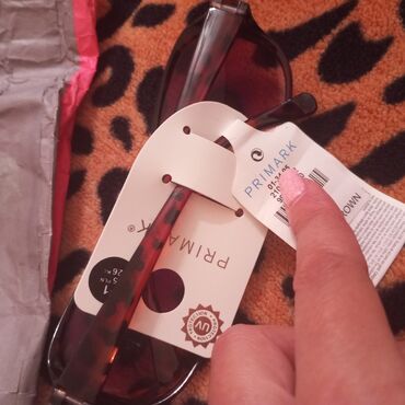 Eynəklər: Gün. eynäyi. Germaniyanindi. şüşäsi. gözä. zärär. vermiyändi — 5