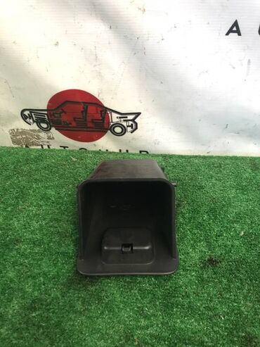 не знаю от какой машины: Кармашек TOYOTA Wish ZNE10 1ZZ 2006 (б/у)