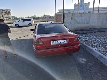 Mercedes-Benz: Mercedes-Benz : 1993 г., 1.8 л, Механика, Бензин, Седан