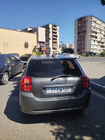 toyota prus: Toyota Corolla: 1.4 l | 2005 il Sedan