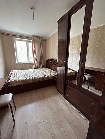 2 комнаты, 43 м², 8 мкр 104 серия, 2 этаж, Старый ремонт