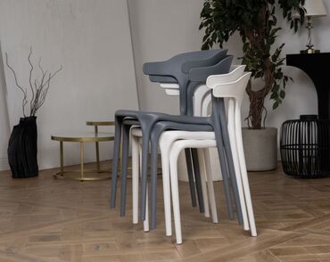 комплект мебель: Продаются стулья для кухни, для кафе, для мастеров. Качество