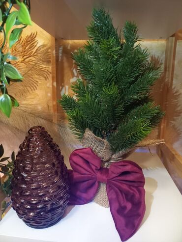 Süni güllər: Masaüstü dekorativ şam ağacı - Realistik süni iynəyarpaqlar: sıx və