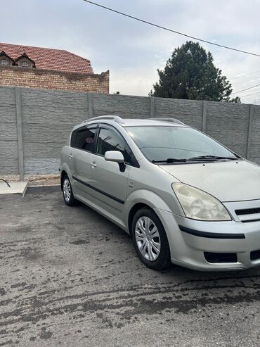 Toyota Corolla Verso: 2004 г., 1.8 л, Автомат, Бензин, Минивэн